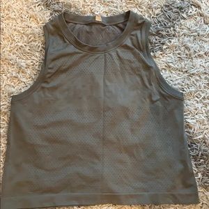 Lulu lemon Breeze By Muscle Crop Tank
